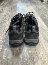 Load image into Gallery viewer, Jack Wolfskin Size 10
