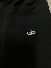 Load image into Gallery viewer, Alo long sleeve size small
