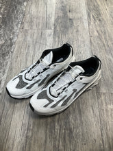 Load image into Gallery viewer, Salomon Men’s 9
