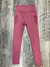 Load image into Gallery viewer, Alo pants size M
