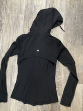 Load image into Gallery viewer, Lululemon Athletic Top Size Small
