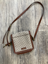 Load image into Gallery viewer, Fossil Purse
