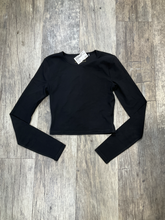 Load image into Gallery viewer, Aritzia Athletic Top Size Extra Small
