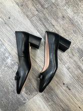 Load image into Gallery viewer, Kate Spade Dress Shoes Womens 9.5
