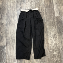 Load image into Gallery viewer, Babaton Khakis Size Extra Small
