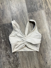 Load image into Gallery viewer, Alo Sports Bra Size S
