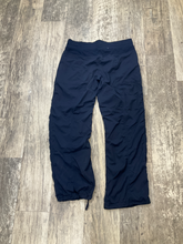 Load image into Gallery viewer, Lululemon Athletic Pants Size Large
