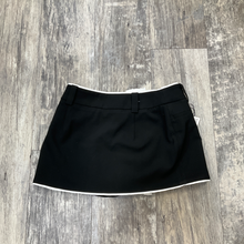 Load image into Gallery viewer, Zara Short Skirt Size Extra Small
