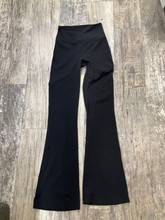 Load image into Gallery viewer, Lululemon Athletic Pants Size Small
