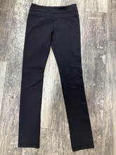 Load image into Gallery viewer, Lululemon Khakis Size Medium
