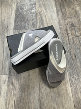 Load image into Gallery viewer, Converse Sandals Womens 7.5
