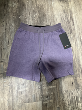 Load image into Gallery viewer, Lululemon Shorts Size Medium
