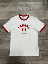Load image into Gallery viewer, Levi Short Sleeve Top Size Extra Small
