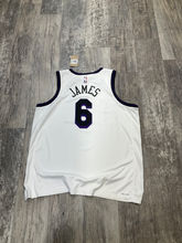 Load image into Gallery viewer, Nike Mens Fan Apparel Size XXL
