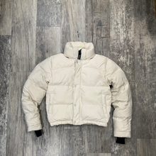 Load image into Gallery viewer, Tna Heavy Outerwear Extra Extra Small
