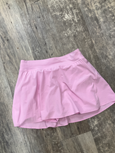 Load image into Gallery viewer, Lululemon Short Skirt Size Medium
