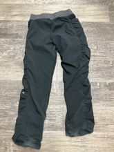 Load image into Gallery viewer, Lululemon Athletic Pants Size Medium (10)
