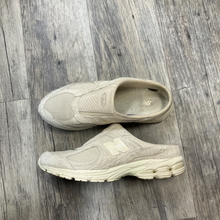 Load image into Gallery viewer, New Balance Casual Shoes Mens 11.5
