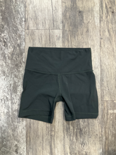 Load image into Gallery viewer, Tna Athletic Shorts Size Small 1/2
