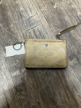Load image into Gallery viewer, Coach Purse
