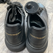 Load image into Gallery viewer, Casual Shoes Mens 10

