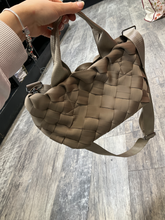 Load image into Gallery viewer, Purse
