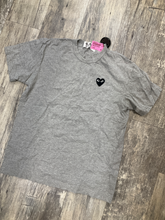 Load image into Gallery viewer, Comme Des Garcons T-Shirt Size Extra Large
