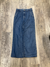 Load image into Gallery viewer, Denim Forum Denim Size 3/4 (27)
