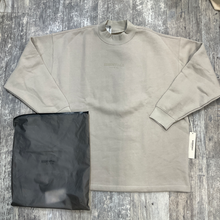 Load image into Gallery viewer, Essentials Sweatshirt Size Large
