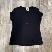 Load image into Gallery viewer, Alo T-Shirt Size Small
