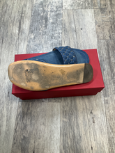 Load image into Gallery viewer, Sandals Womens 9.5
