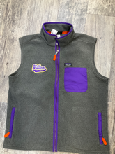 Load image into Gallery viewer, Patagonia Sweater Size Large

