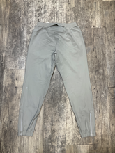 Load image into Gallery viewer, Lululemon Khakis Size Medium
