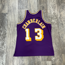 Load image into Gallery viewer, Mitchell &amp; Ness Mens Fan Apparel Size Extra Large
