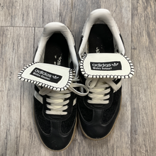 Load image into Gallery viewer, Adidas Casual Shoes Womens 8
