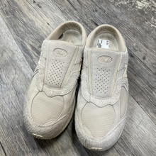 Load image into Gallery viewer, New Balance Casual Shoes Mens 11.5
