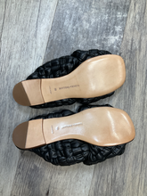 Load image into Gallery viewer, Sandals Womens 8
