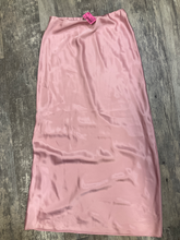Load image into Gallery viewer, Reformation Long Skirt Size Small
