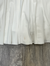 Load image into Gallery viewer, Tna Short Skirt Size Extra Small

