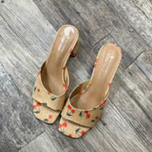 Load image into Gallery viewer, Call It Spring Dress Shoes Womens 8
