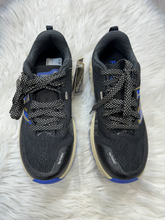 Load image into Gallery viewer, New Balance Womens Athletic Shoes Womens 7
