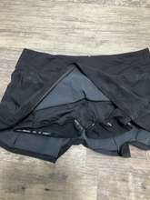 Load image into Gallery viewer, Lululemon Athletic Shorts Size 9/10
