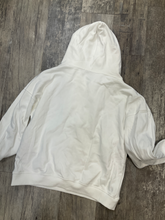 Load image into Gallery viewer, Sweater Size Medium
