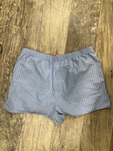 Load image into Gallery viewer, Aritzia Shorts Size Extra Large
