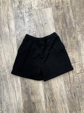 Load image into Gallery viewer, Aritzia Shorts Extra Extra Small
