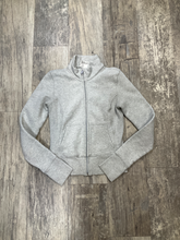 Load image into Gallery viewer, Aritzia Sweater Size Extra Small
