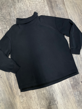 Load image into Gallery viewer, Lululemon Sweater Size Large
