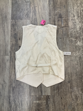 Load image into Gallery viewer, Wilfred Tank Top Size Medium
