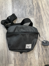 Load image into Gallery viewer, Heritage 1981 Purse
