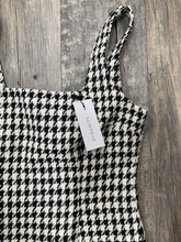 Load image into Gallery viewer, Dynamite Dress Size Small

